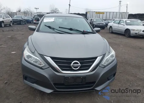 2016 Nissan Altima 2.5/2.5 S/2.5 Sl/2.5 Sr/2.5 Sv из США, поврежденный, VIN 1N4AL3AP6GC226115